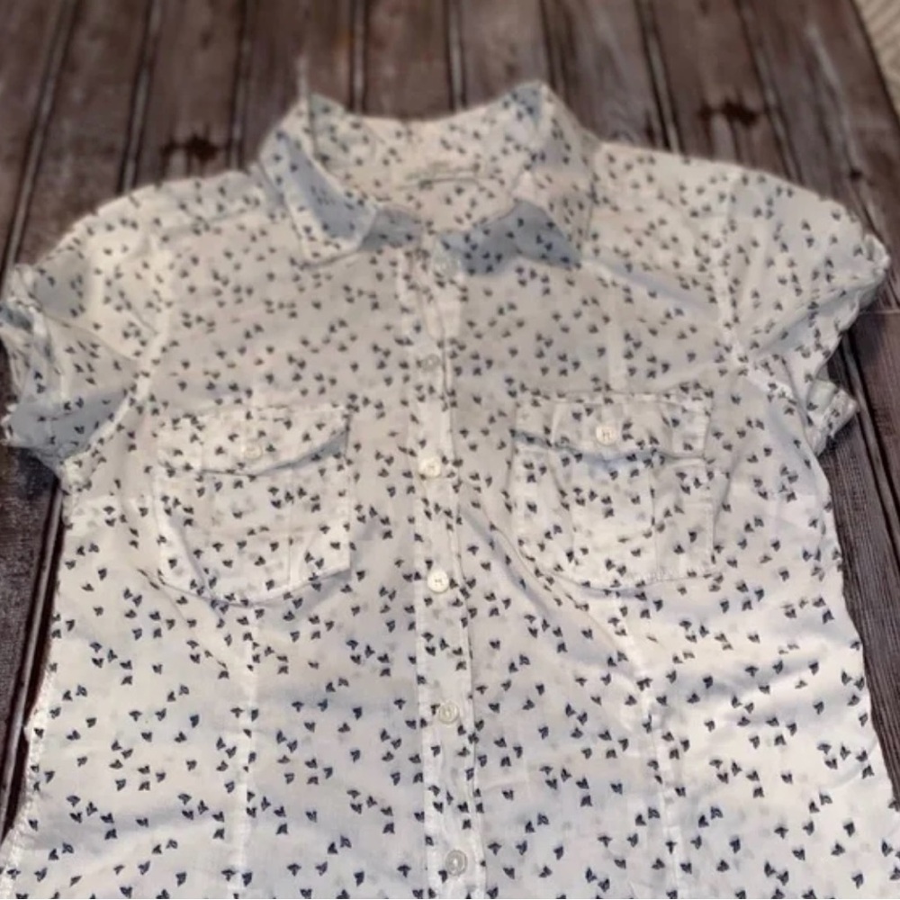 H&M White Button Down Shirt with Blue birds Print